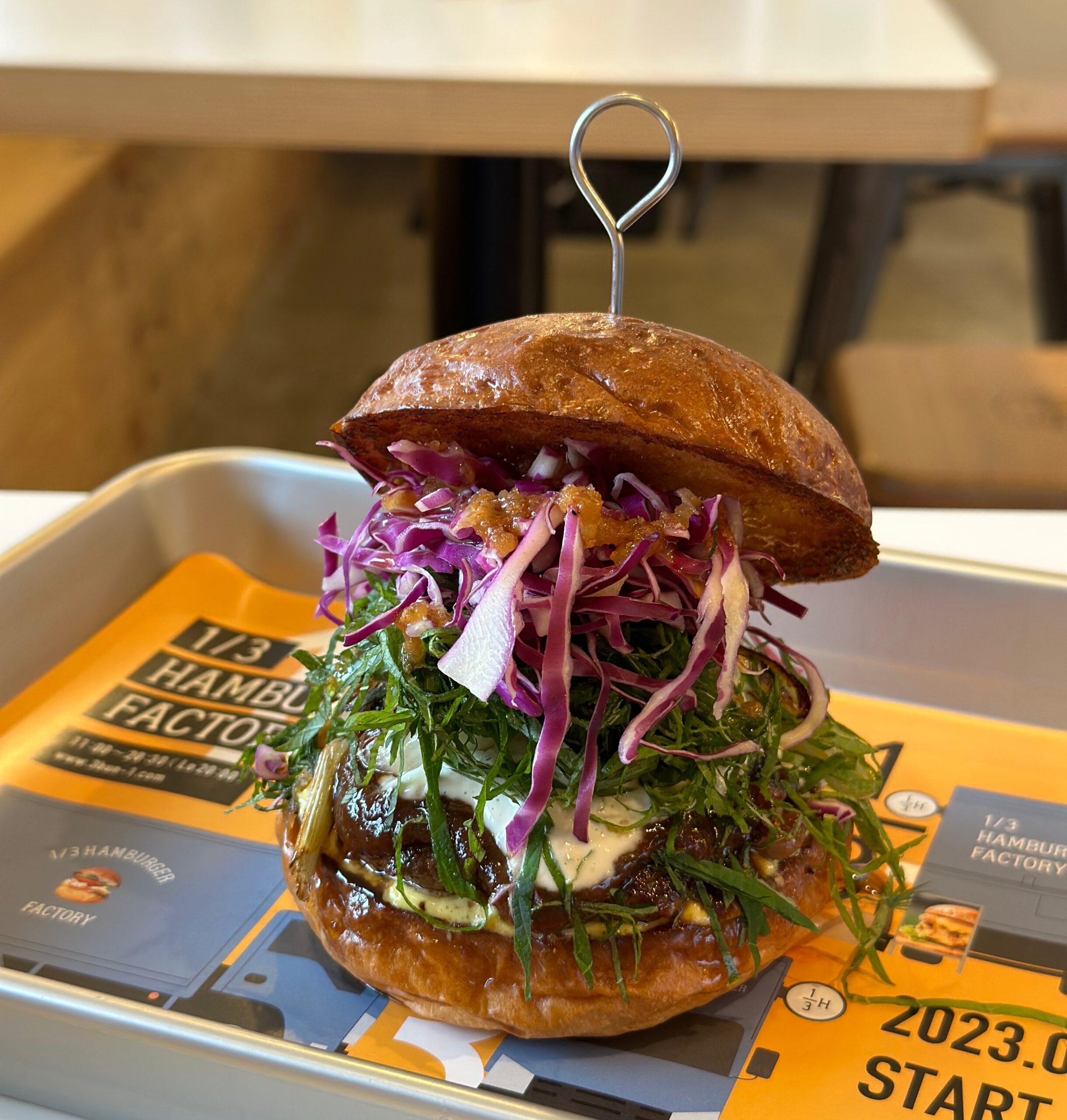 1/3 HUMBURGER FACTORY」巷を賑わす金沢グルメハンバーガー。ポパイ