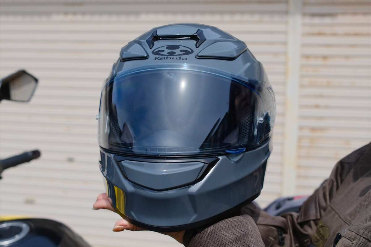 OGKカブト×レッドバロンのコラボヘルメット『SHUMA（シューマ）』の