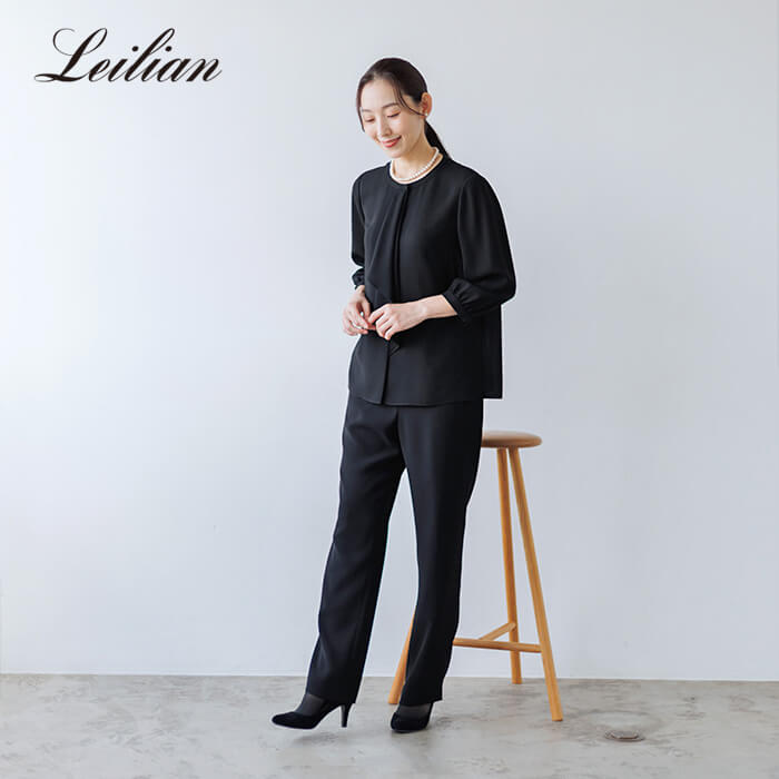 レリアン×東京ソワール／ブラウス付きパンツスーツ 11号・ブラック