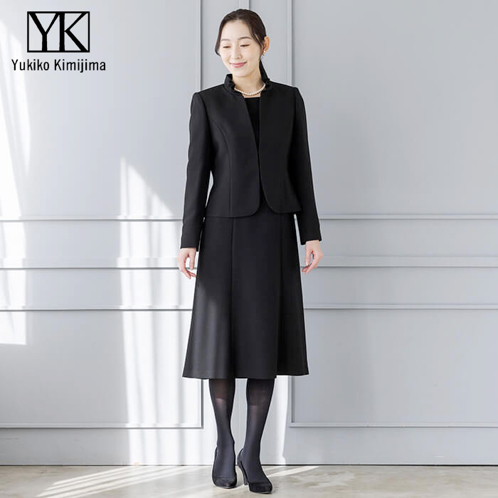 切り替えアクセントのアンサンブル 13号・ブラック｜東京ソワール