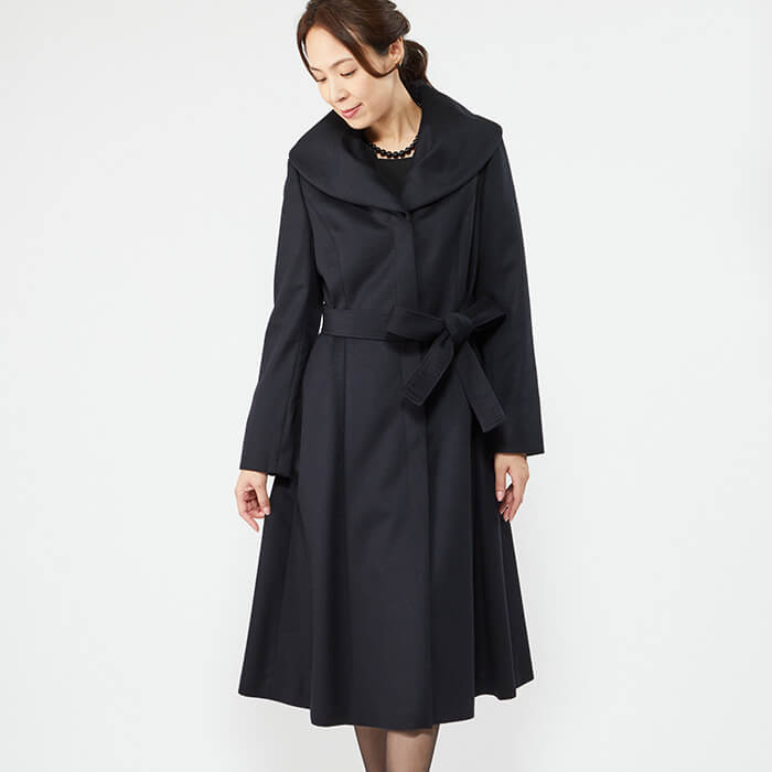 ビッグカラーのフォーマルコート 9号・ブラック｜東京ソワール