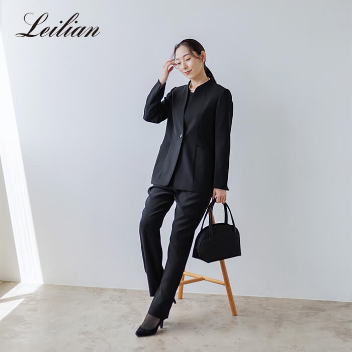 レリアン×東京ソワール／ブラウス付きパンツスーツ 13号・ブラック