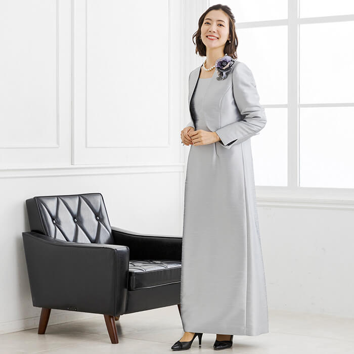 軽やかフォルムのシンプルボレロ 5号・シルバー｜東京ソワール