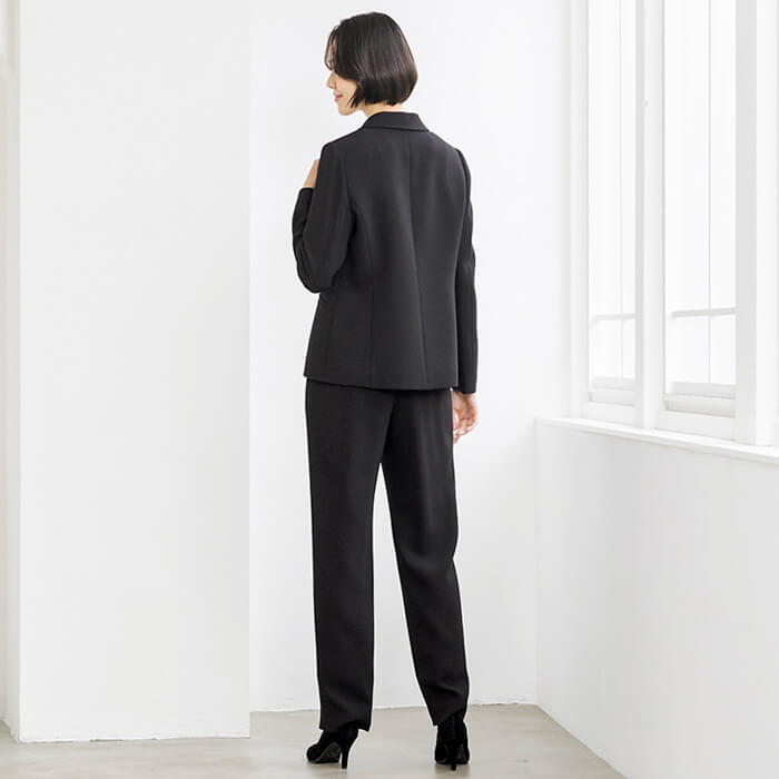 定番のテーラーカラージャケット 9号・ブラック｜東京ソワール