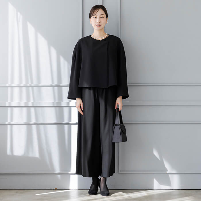 WEB別注｜ワンピース見えするブラックフォーマルセットアップ M