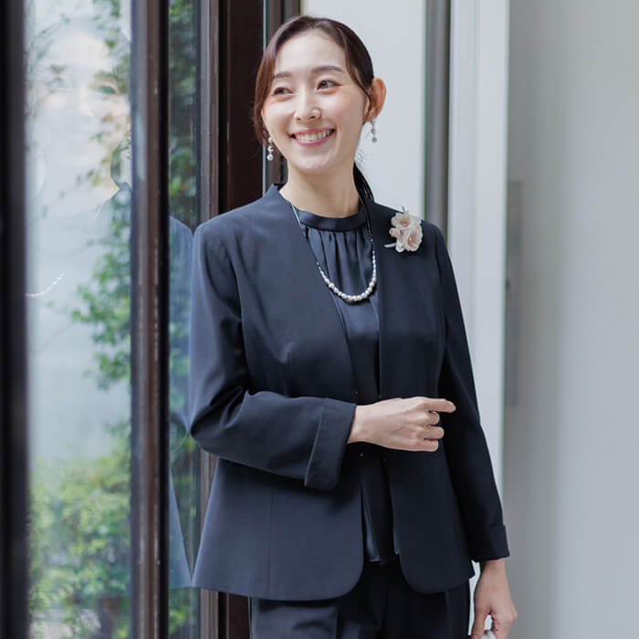 洗える｜大人の頼れるパンツスーツ 17号・ネイビー｜東京ソワール