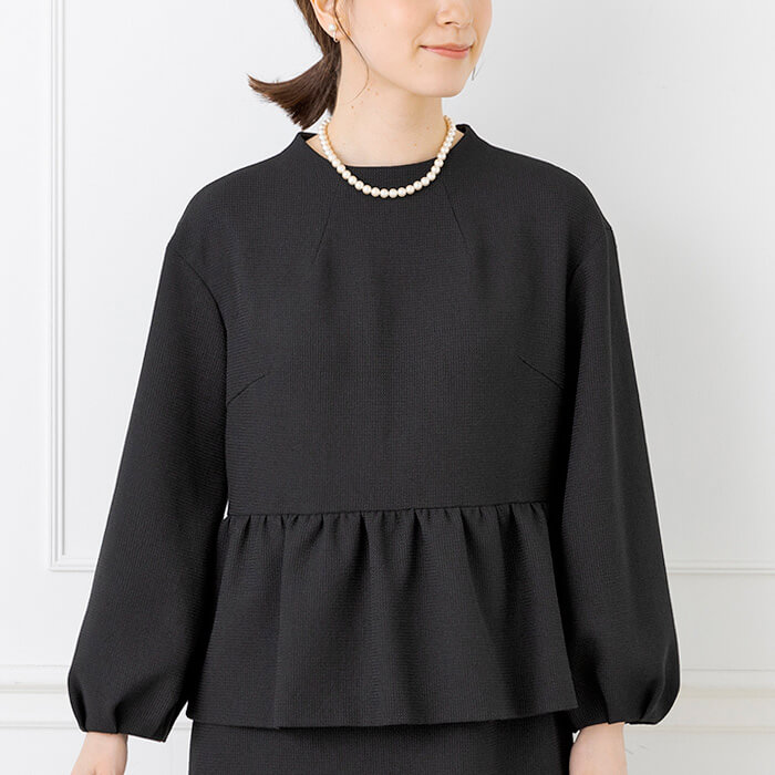 タック袖のペプラムワンピース 9号・ブラック｜東京ソワール