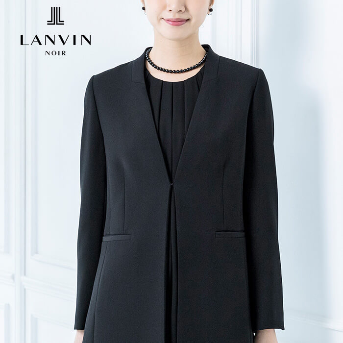 サテンアクセントを加えたロングジャケット 11号・ブラック｜東京