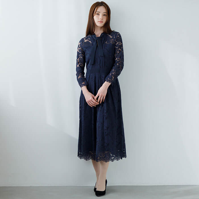 WEB限定｜ボウタイレースドレス 9号・ネイビー｜東京ソワール