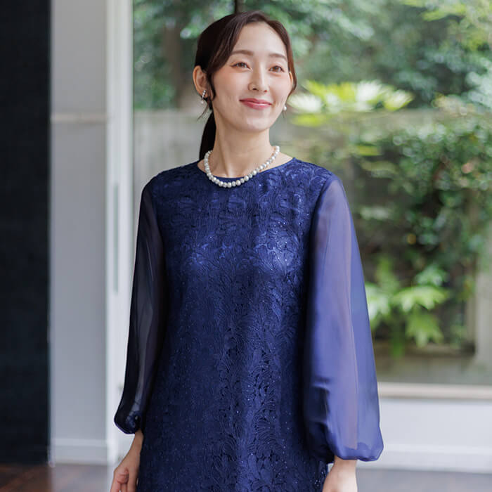 スパングル刺繍がエレガントなドレス 13号・ネイビー｜東京ソワール