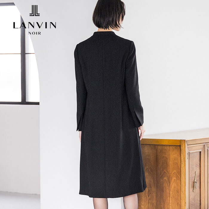 読売新聞掲載】デザインダーツがポイントのロングアンサンブル 9号