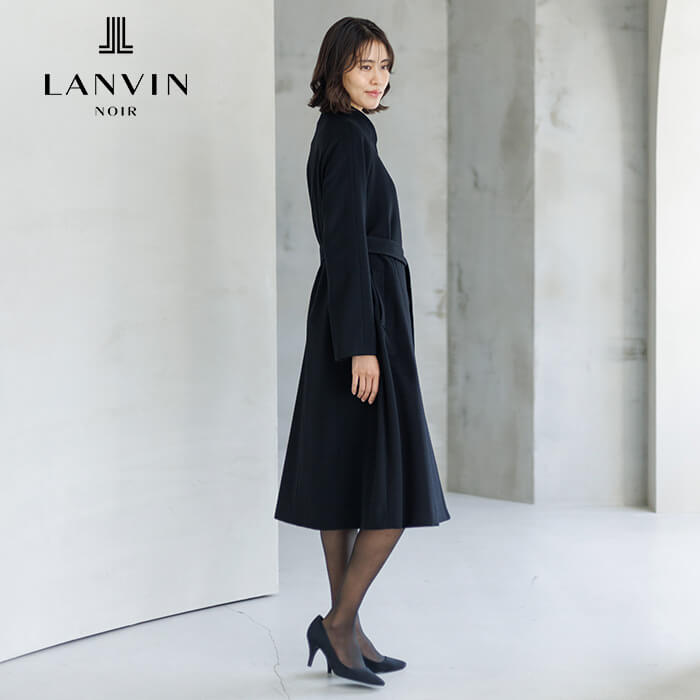 上品なステッチがポイントのコート L・ブラック｜東京ソワール