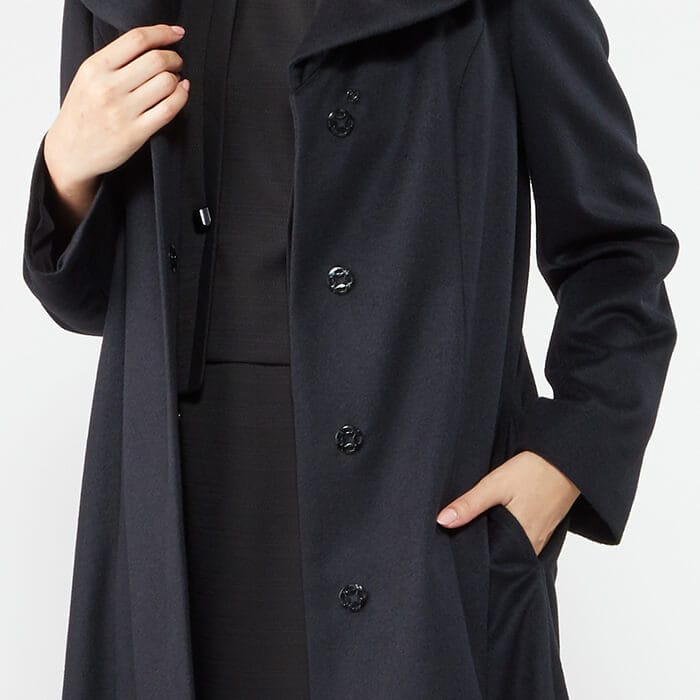 ビッグカラーのフォーマルコート 9号・ブラック｜東京ソワール