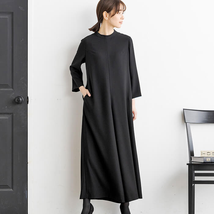 ドレッシーなオールインワンスーツ 9号・ブラック｜東京ソワール