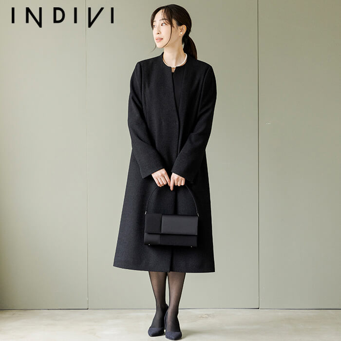 異素材切り替えのスタイリッシュコート L・ブラック｜東京ソワール