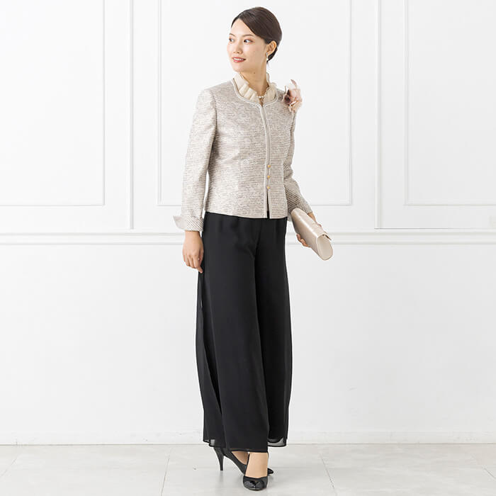 フリルカラーのフォーマルジャケット 9号・ベージュ｜東京ソワール