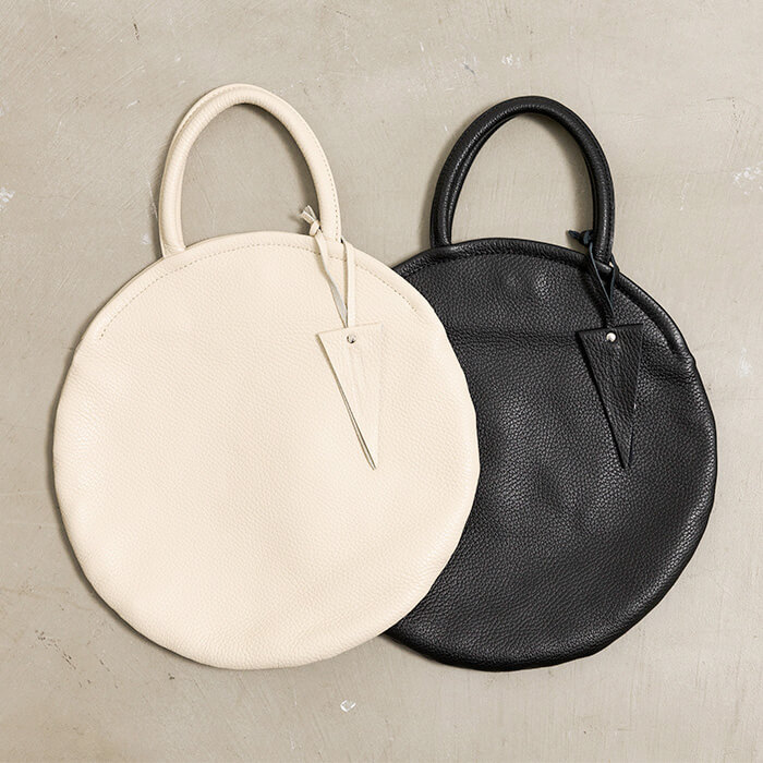 アンヴォクール｜円形ハンドバッグ・オフホワイト｜東京ソワール