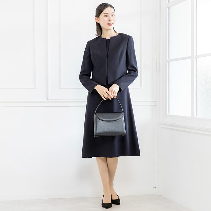 洗える｜ノーカラーのお受験スーツ 7号・ネイビー｜東京ソワール