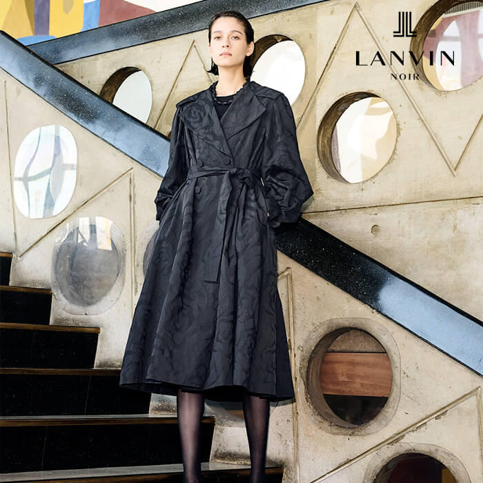 ローズ柄シルクジャカードのコート 9号・ブラック｜東京ソワール