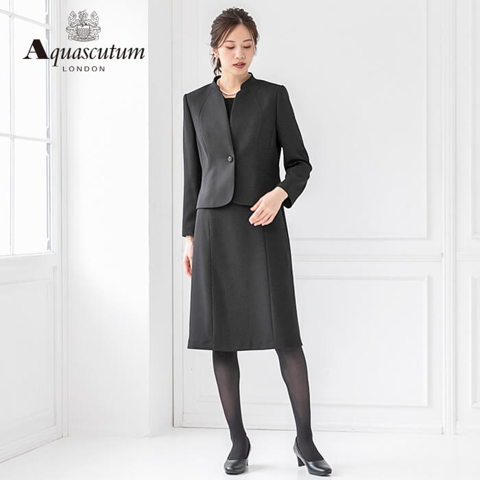 ストレッチ素材を使用したアンサンブル 9号・ブラック｜東京ソワール