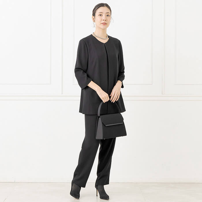 ロングブラウスとパンツのセットアップ 9号・ブラック｜東京ソワール