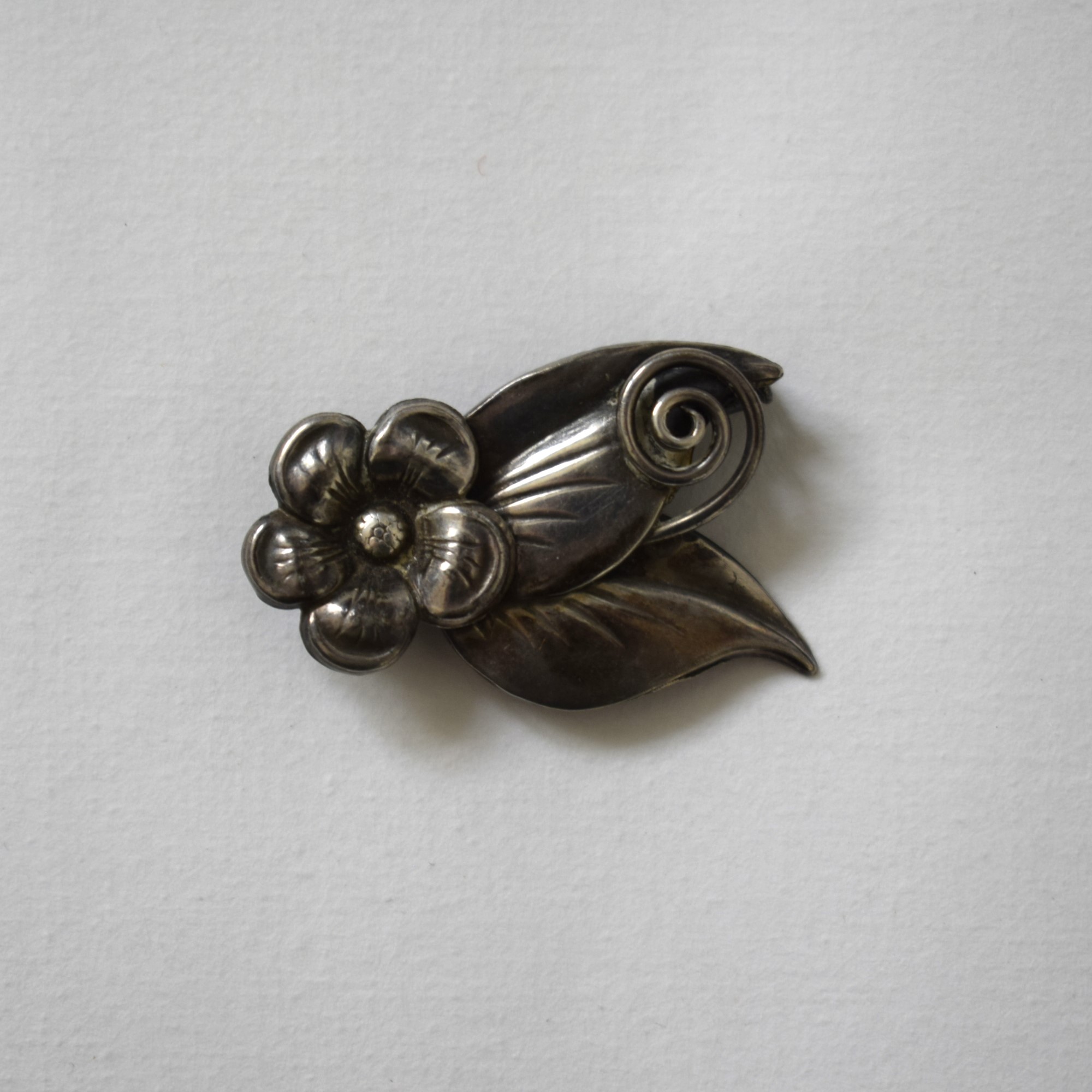 桜・お花のブローチ / ヴィンテージ・銀細工 / スウェーデン | florantik