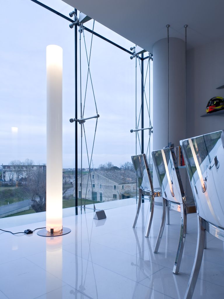 Stylos フロア | Flos