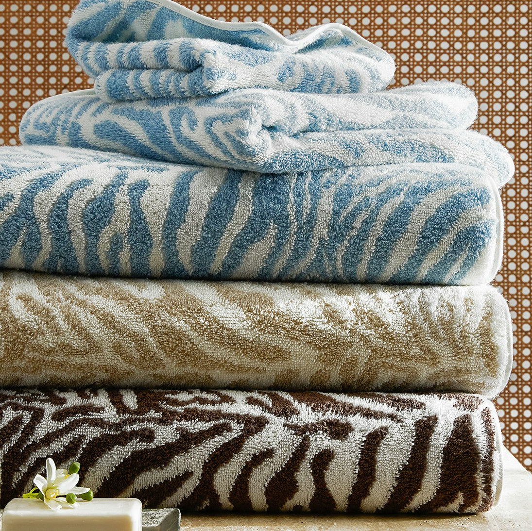 Matouk Schumacher Regine Bath Towels and Mats (Hydrangea) | FLandB