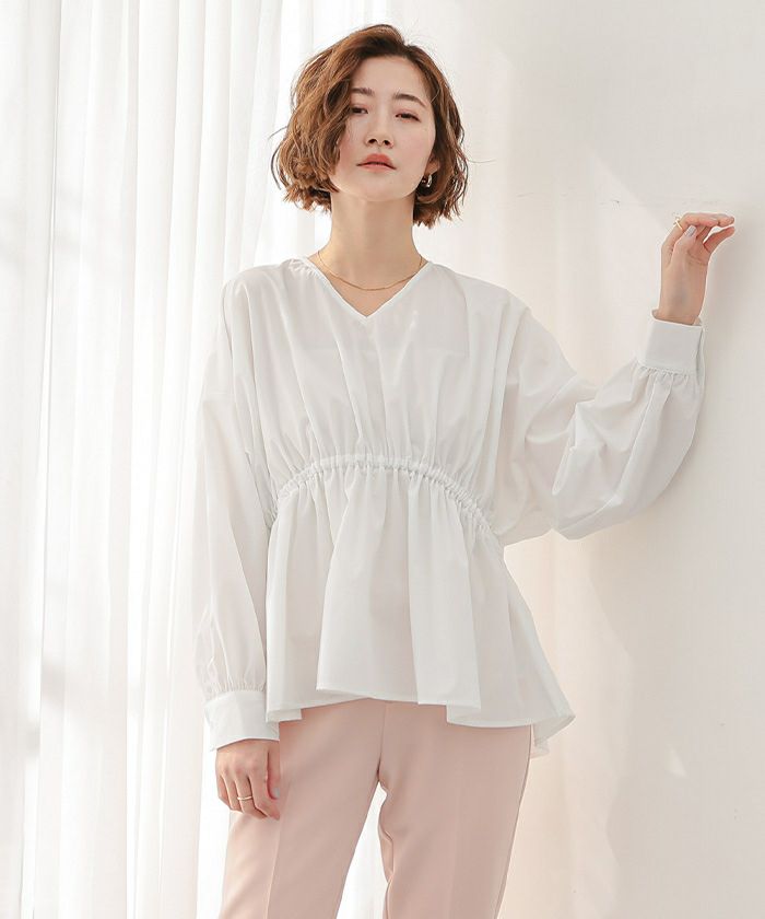 Vネックウエストギャザーブラウス | ur's（ユアーズ）