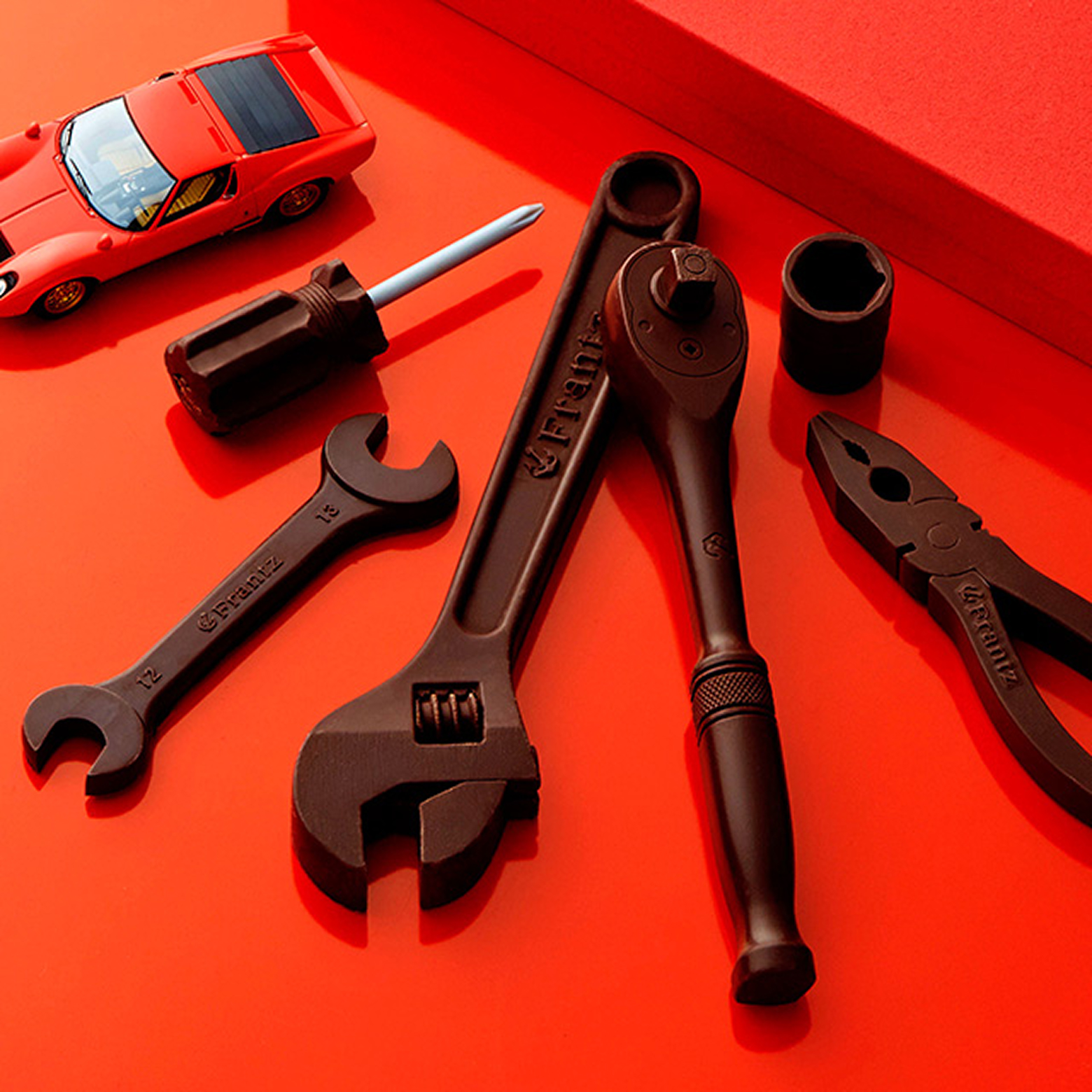 工具チョコ(R)・カーマニア(R)セットV6【送料込み ※北海道・沖縄400円