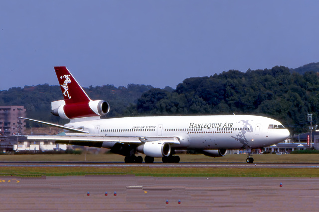 機体記号 : JA8550 (ハーレクィンエア) 航空フォト(飛行機 写真・画像
