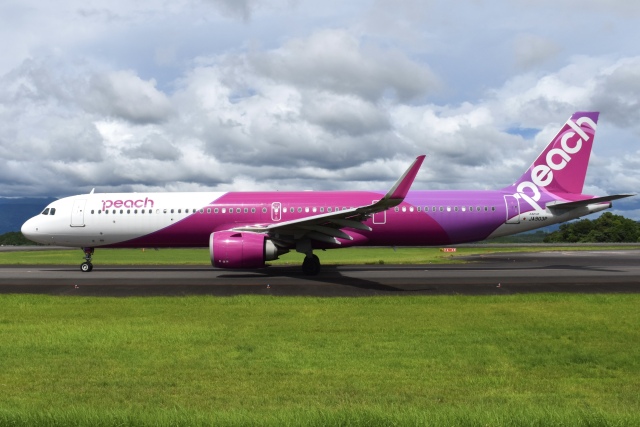 ピーチ 機材一覧 運用中 エアバスA321neo | FlyTeam(フライチーム)