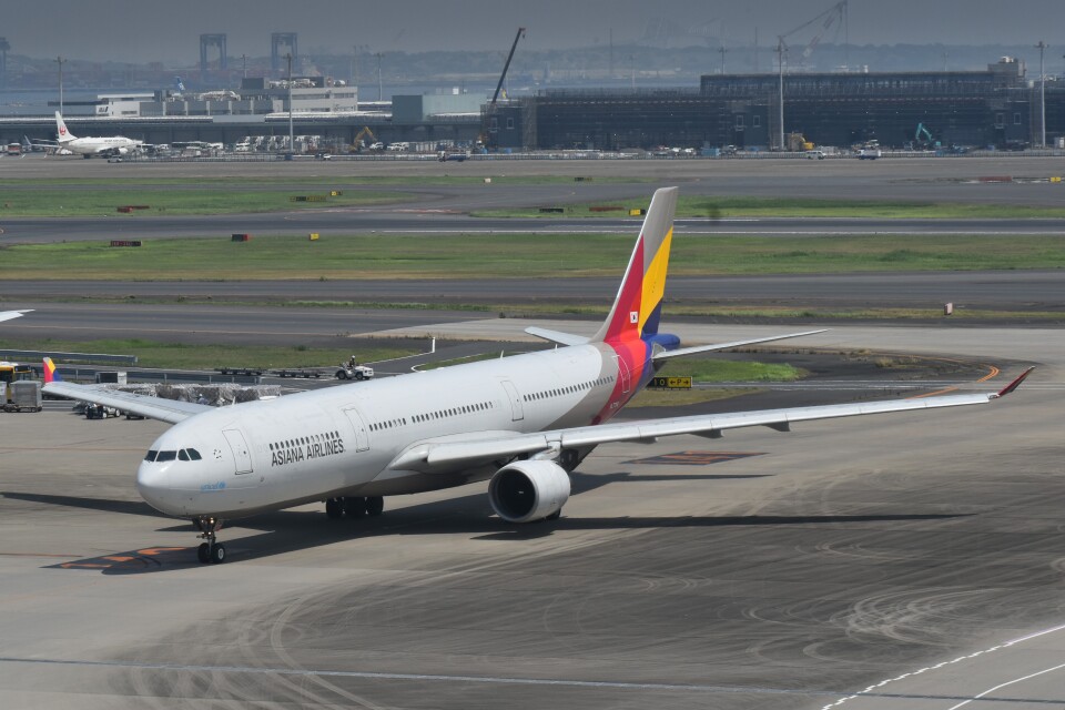 アシアナ航空 Airbus A330-300 HL7794 羽田空港 航空フォト | by