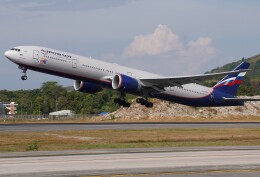 アエロフロート・ロシア航空 Boeing 777-300 RA-73148 プーケット国際