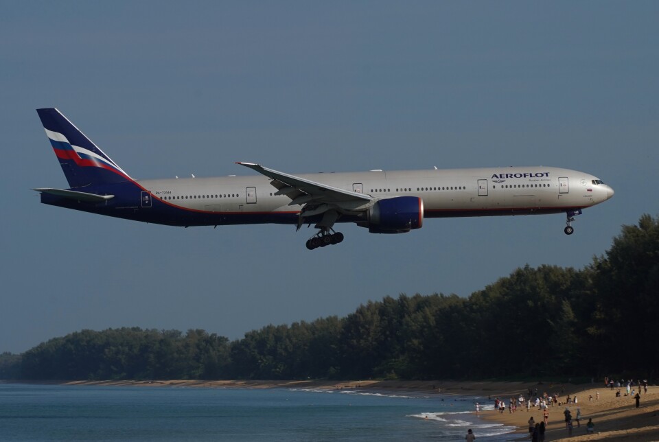 アエロフロート・ロシア航空 Boeing 777-300 RA-73144 プーケット国際