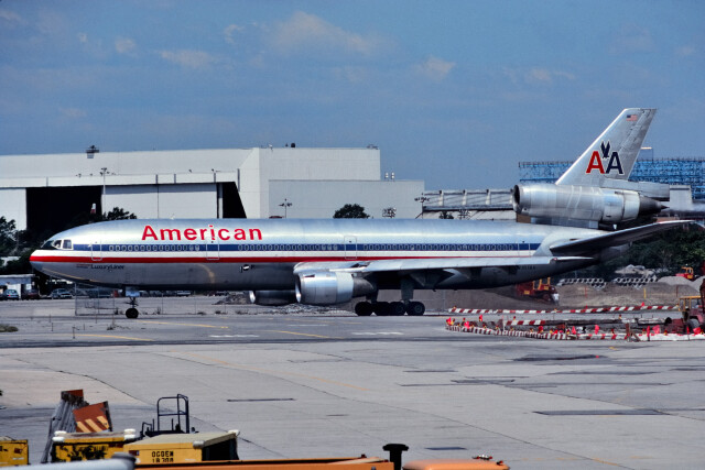 機体記号 : N101AA (アメリカン航空) 航空機体ガイド | FlyTeam(フライ