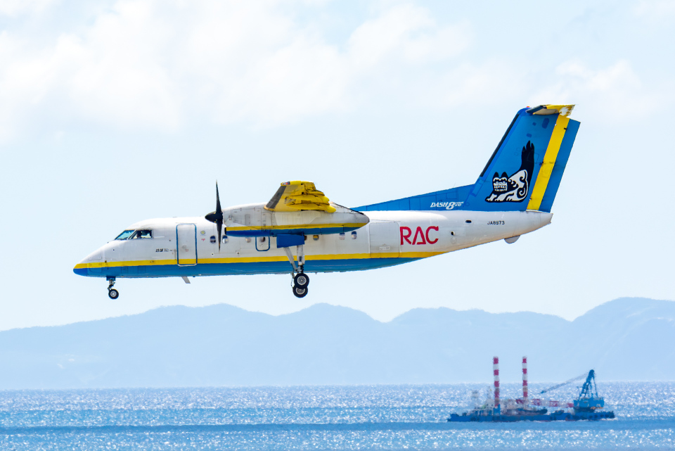 航空写真(フォト・画像)：琉球エアーコミューター Bombardier DHC-8