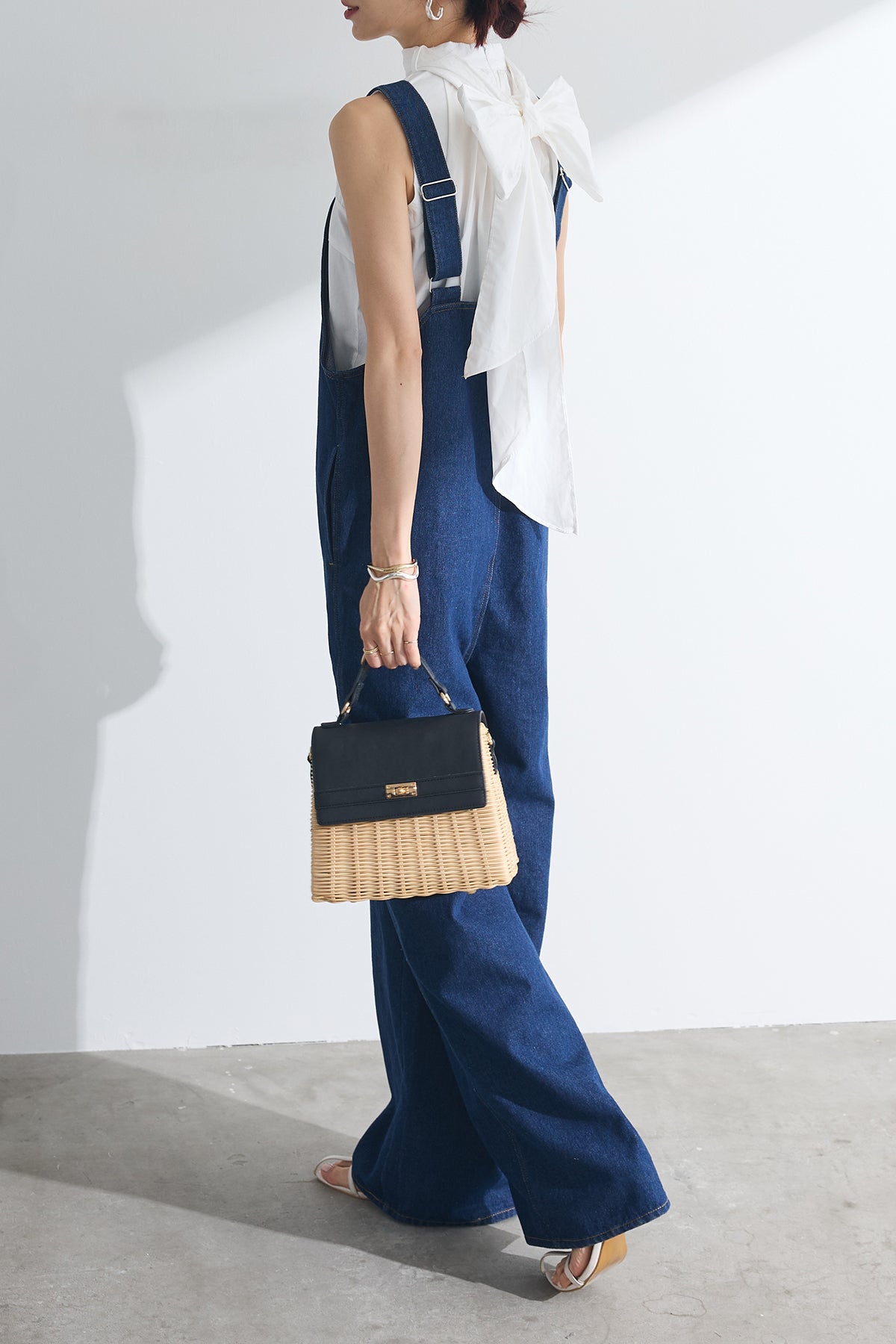 予約]デニムフロントジップVネックサロペット – Frene