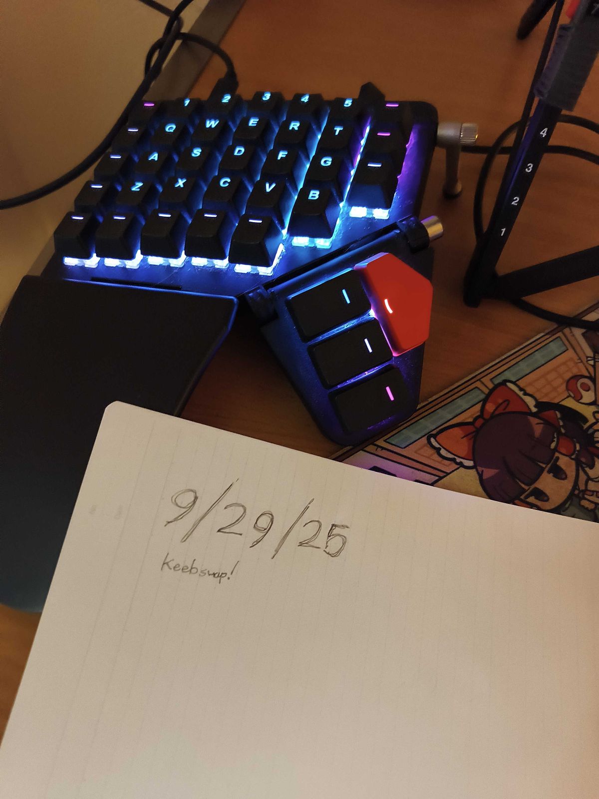 Moonlander MK1 (Black / Full RGB / Letter Keycaps / All