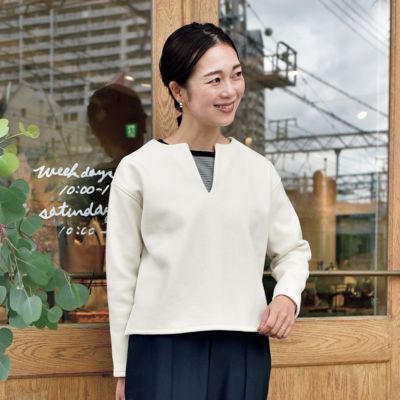 OURHOME(アワーホーム)の【洗える】ウール混素材のキーネックプル