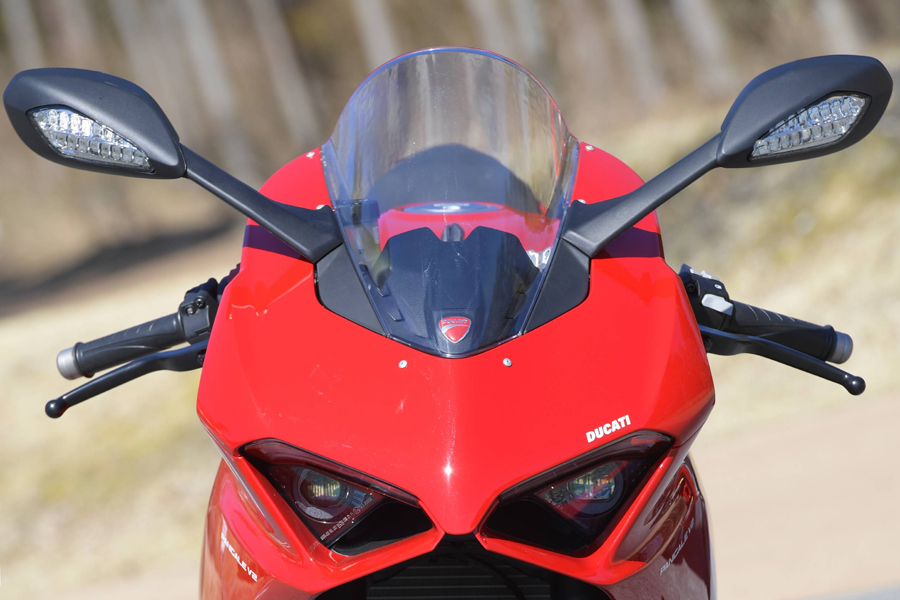 RIZOMAの極小ウインカーでカスタムの幅が広がる！ - 【公式】RIDERS