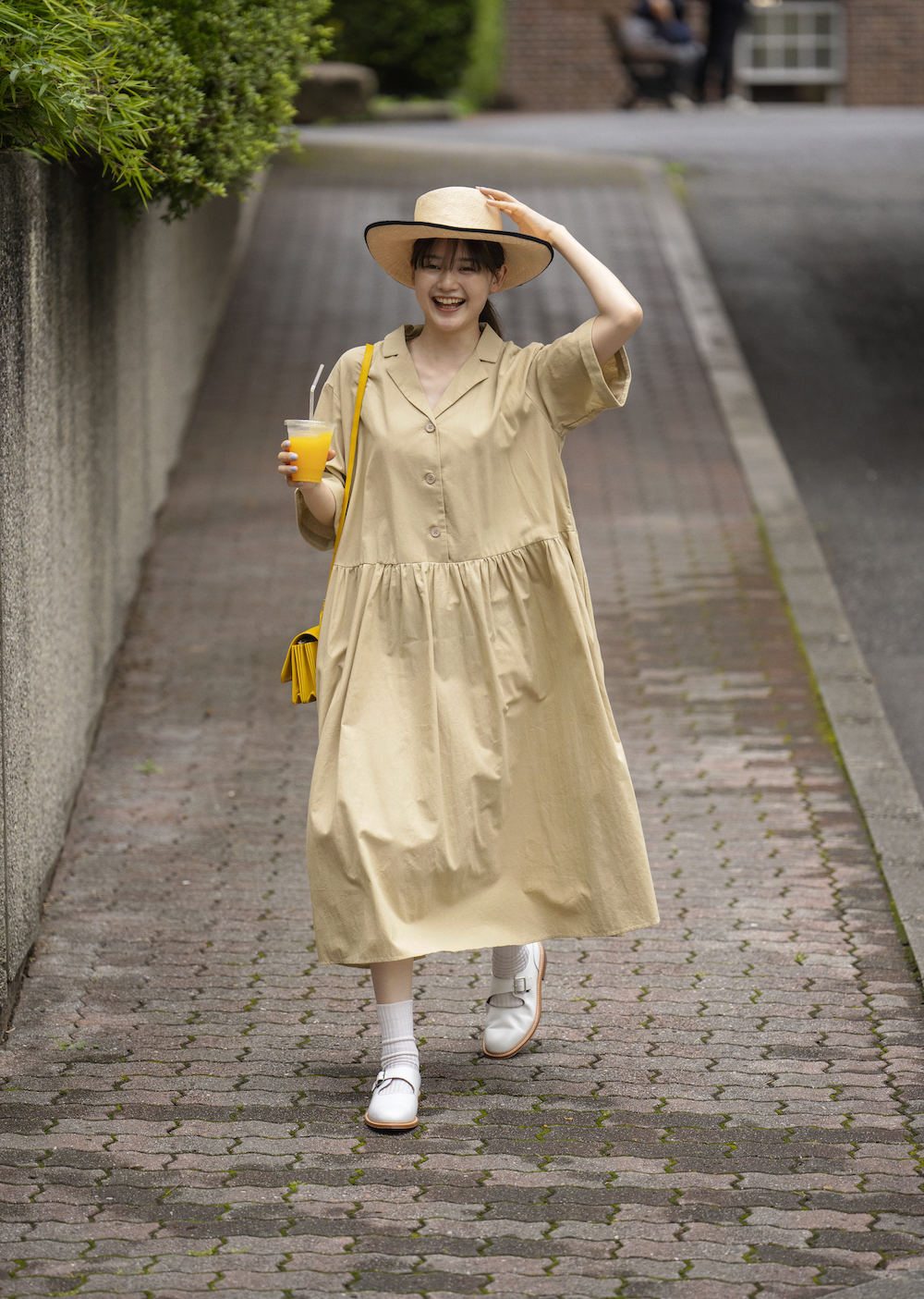 一枚でサマになる！無垢なワンピースをレディに着よう【FUDGE 8月号