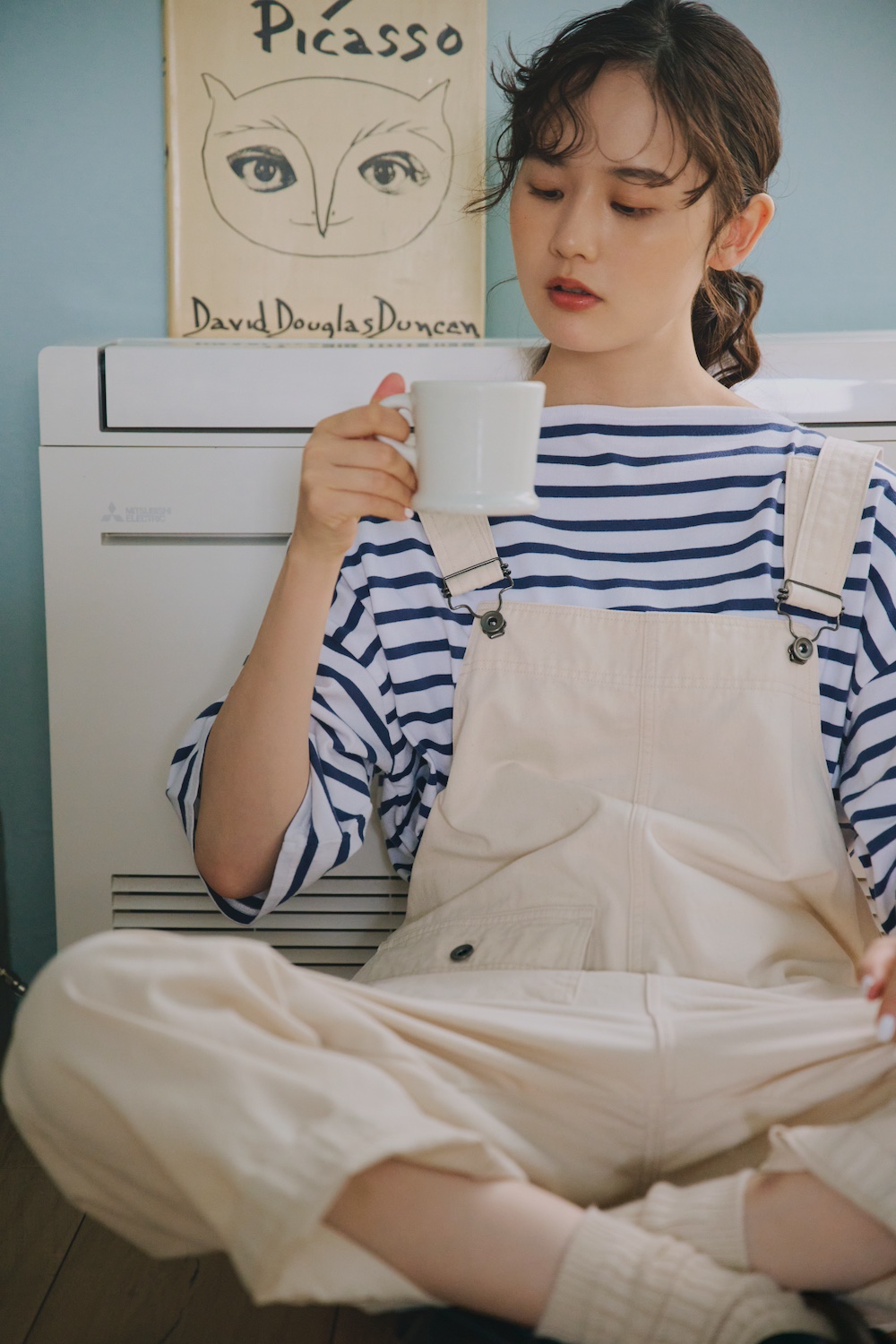 オーバーオールにぴったりなのは？ボーダーTシャツでアクセントを効か