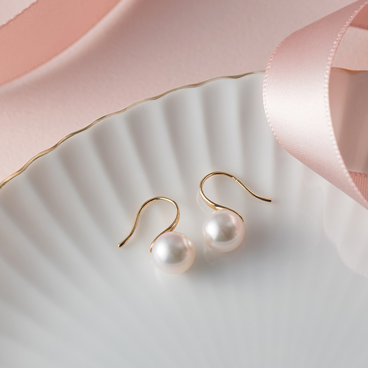 田辺真珠養殖場】8mmアコヤ真珠 ハイヒールピアス | 藤巻百貨店