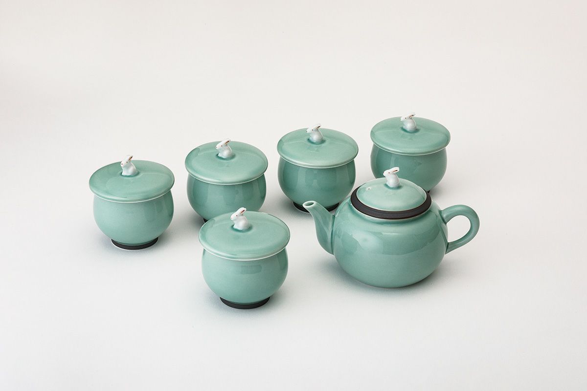 笹青磁兎(うさぎ) 急須茶器揃 | 有田焼 深川製磁｜公式オンラインストア