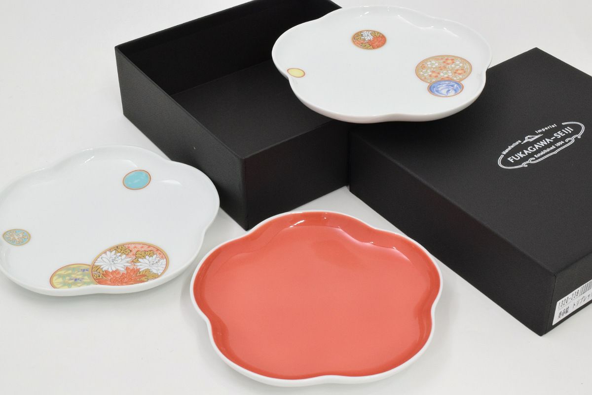 染付木蓮／花鳥外濃 | 有田焼 深川製磁｜公式オンラインストア