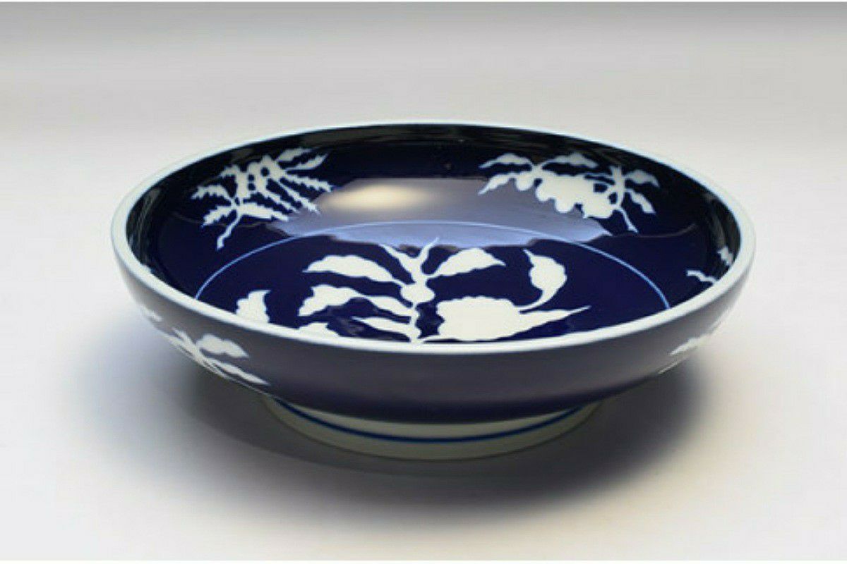 草花折枝白抜紋 | 有田焼 深川製磁｜公式オンラインストア