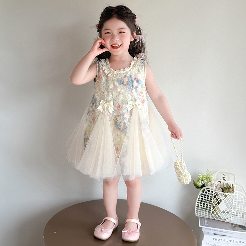 ベビードレス 結婚式 花柄刺繍とリボンが映える、上品チュールのベビー