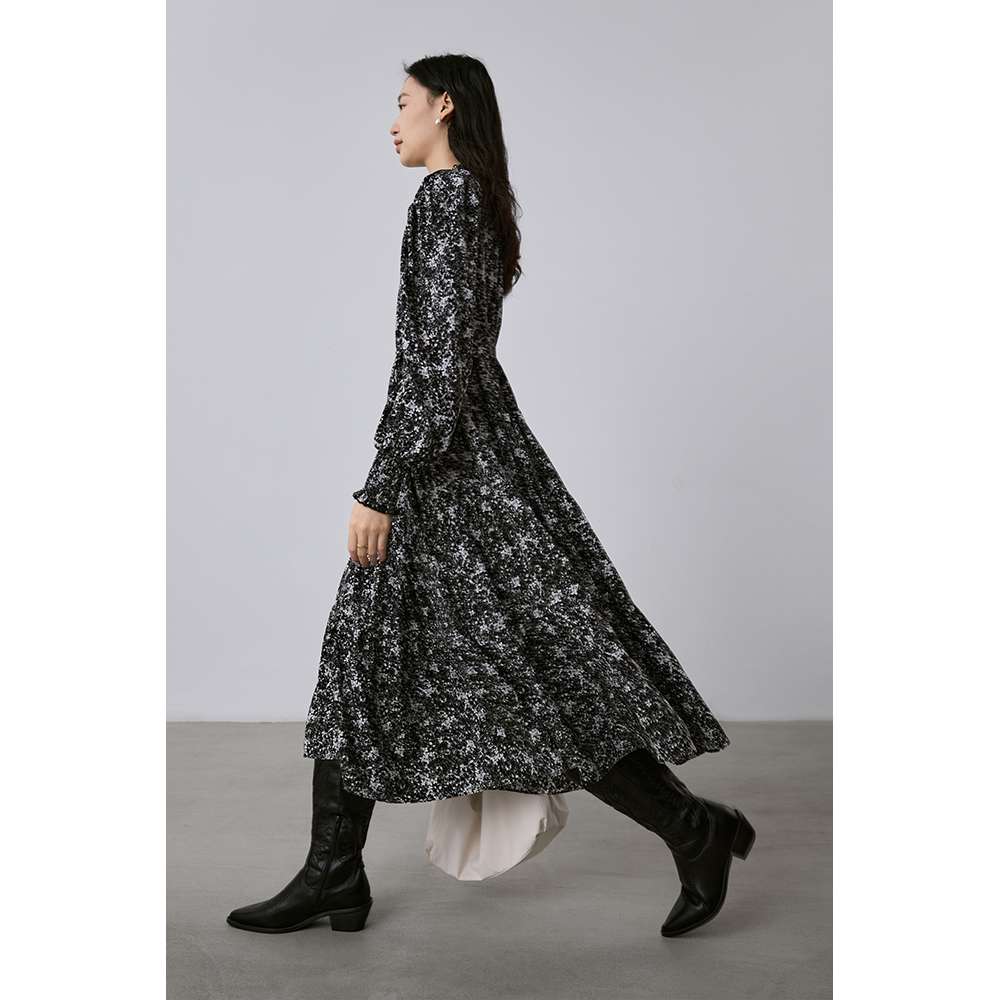 50代ファッション 花柄マキシワンピース カーディガン|50代