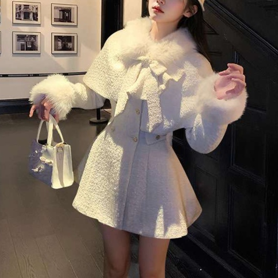 ミニワンピース ふわもこ襟付きフレアデザイン 胸元リボン フレア|ミニ